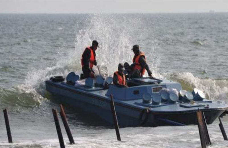 某型登陸破障艇裝備試驗實物圖 某型登陸破障艇裝備試驗實物圖